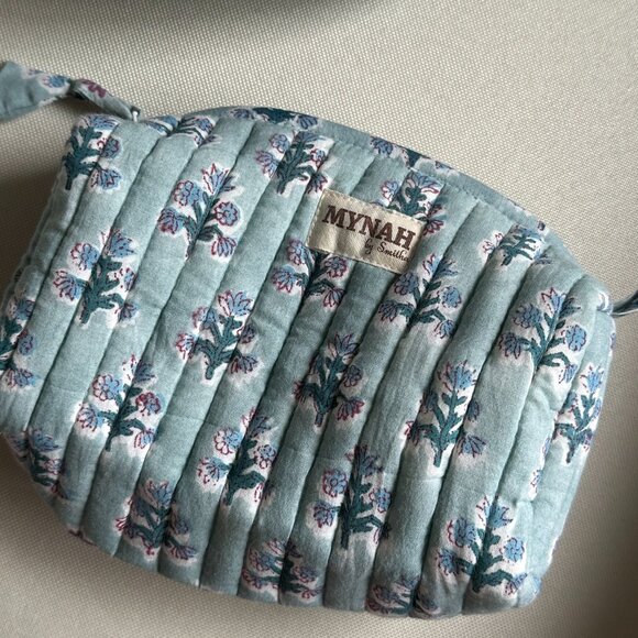 Quilted Toiletry Bag Set - Picture 3 of 5